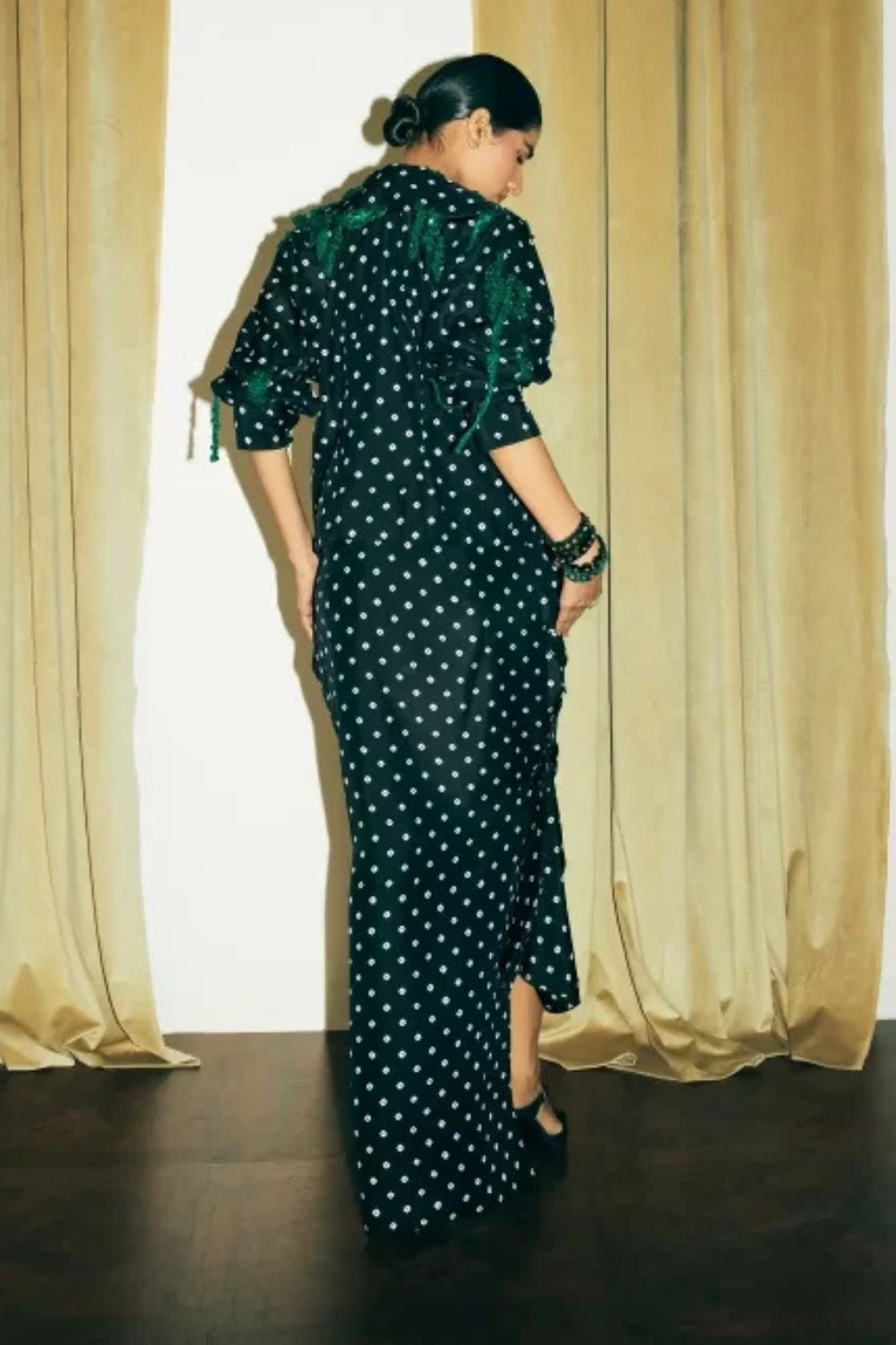 “Virna” Jacket with “Daria” Skirt