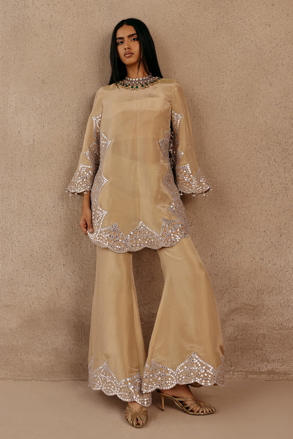 APPLIQUE BELLBOTTOM