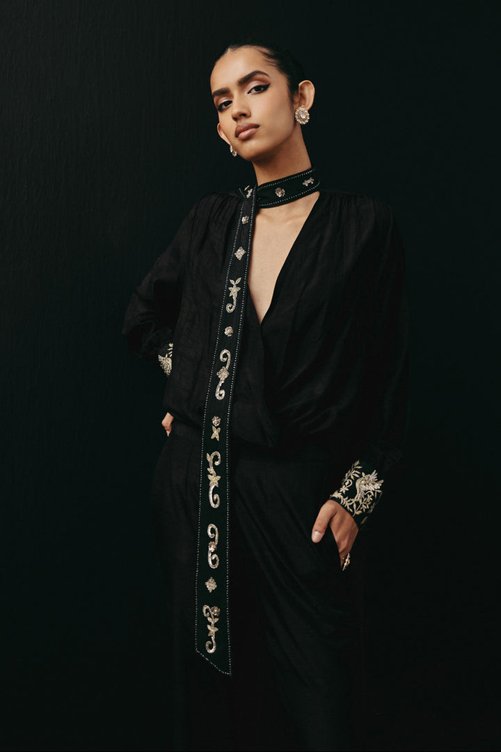 PARSI GAARA BOW TIE SHIRT