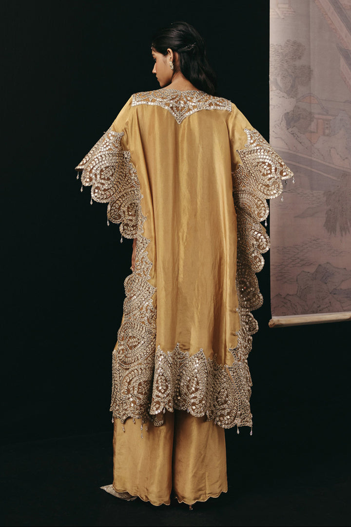 DEEP GOLD PALAZZOS