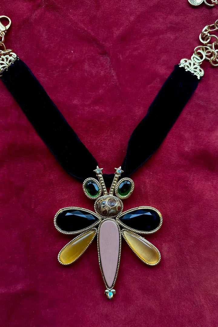 Bee Choker Retro Future