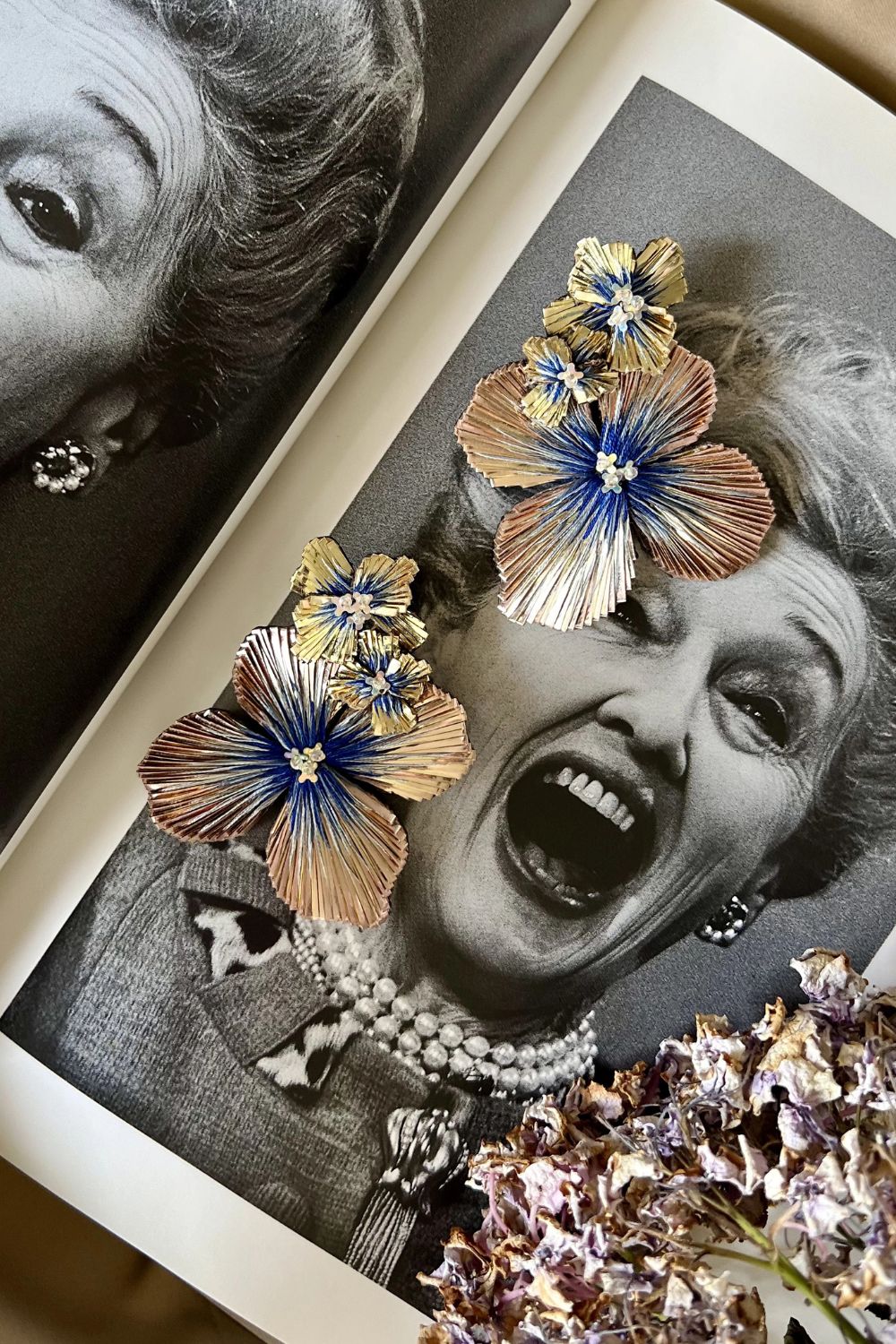 Hydrangea Max Trio Earring