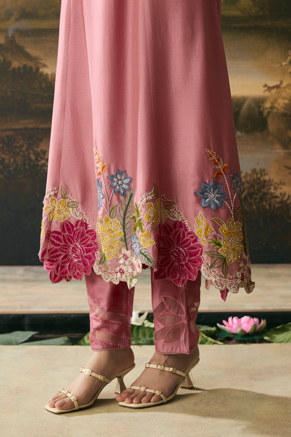 Pink Cutwork And Beadwork Kurta With Narrow Pants