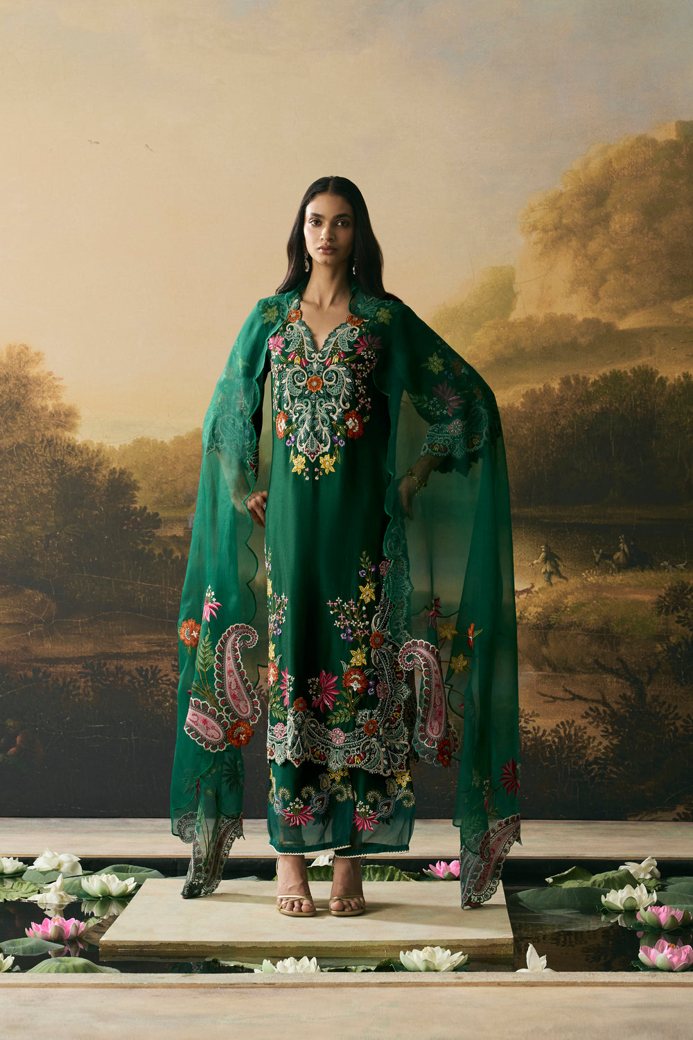 Emerald Green Contrast Floral Cordwork Kurta With Pants