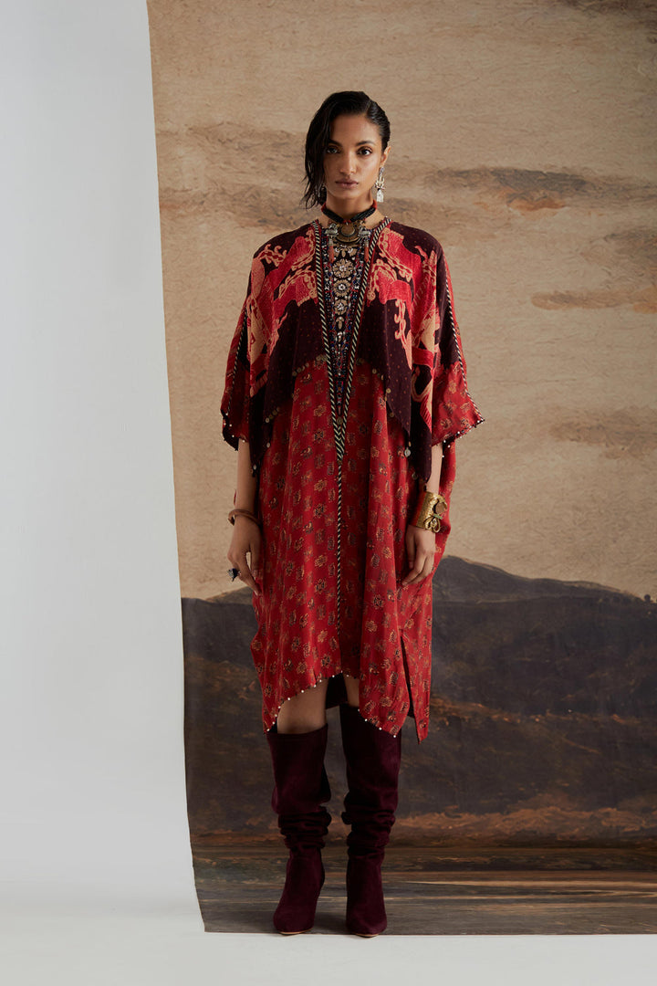 Miraat Tunic