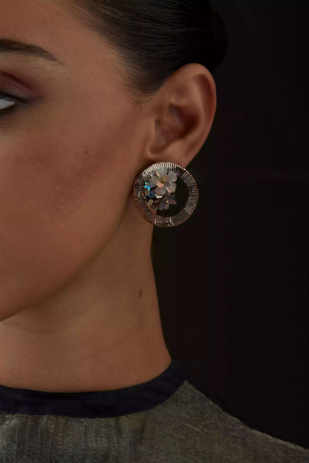 Quartz Halo Earing