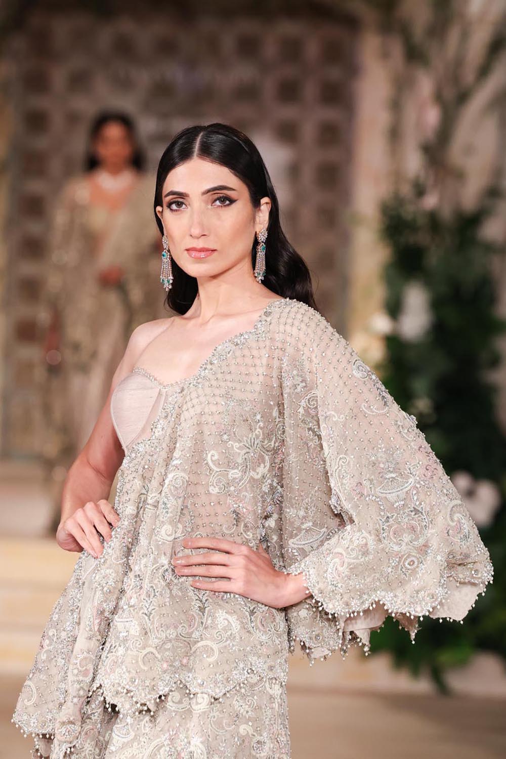 Luna Lehenga Set