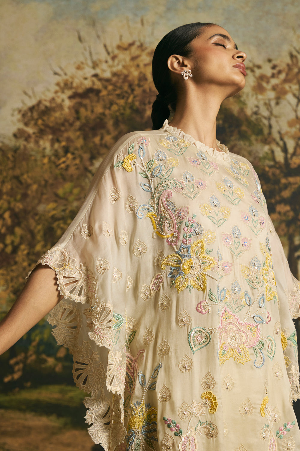 Ivory Paisley Detail Kaftan