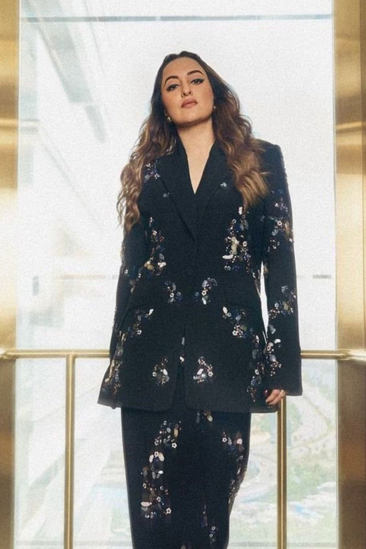 Sonakshi Sinha in 'Vapour 2.0' Embellished Blazer