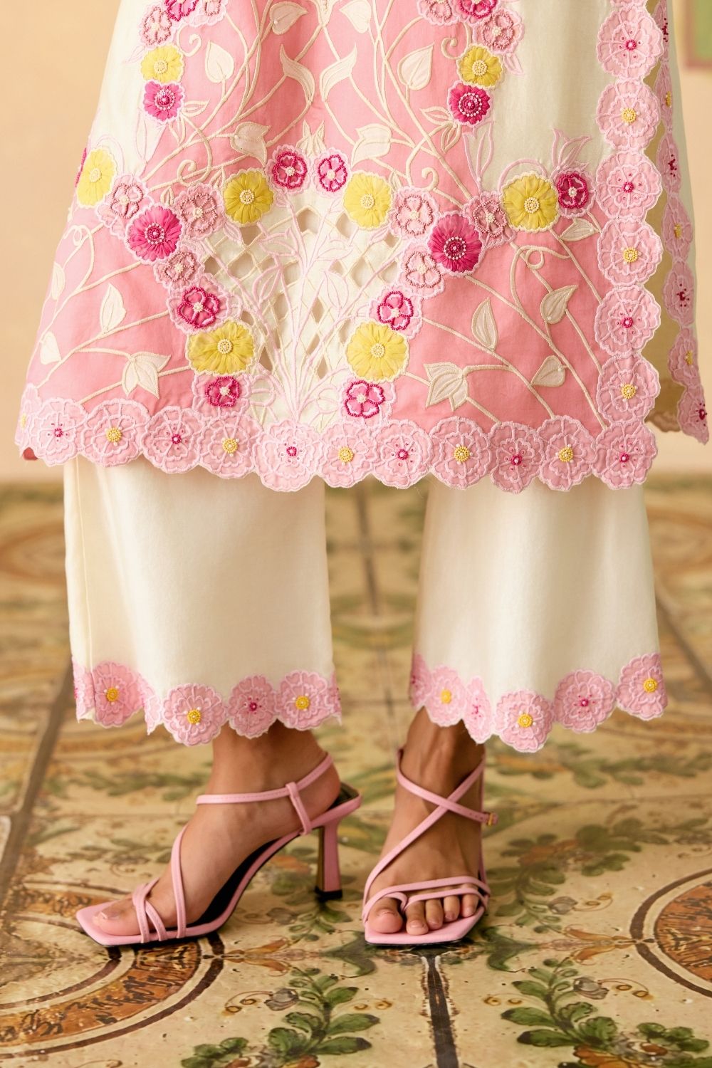 Ivory and Pink color block applique kurta with pants