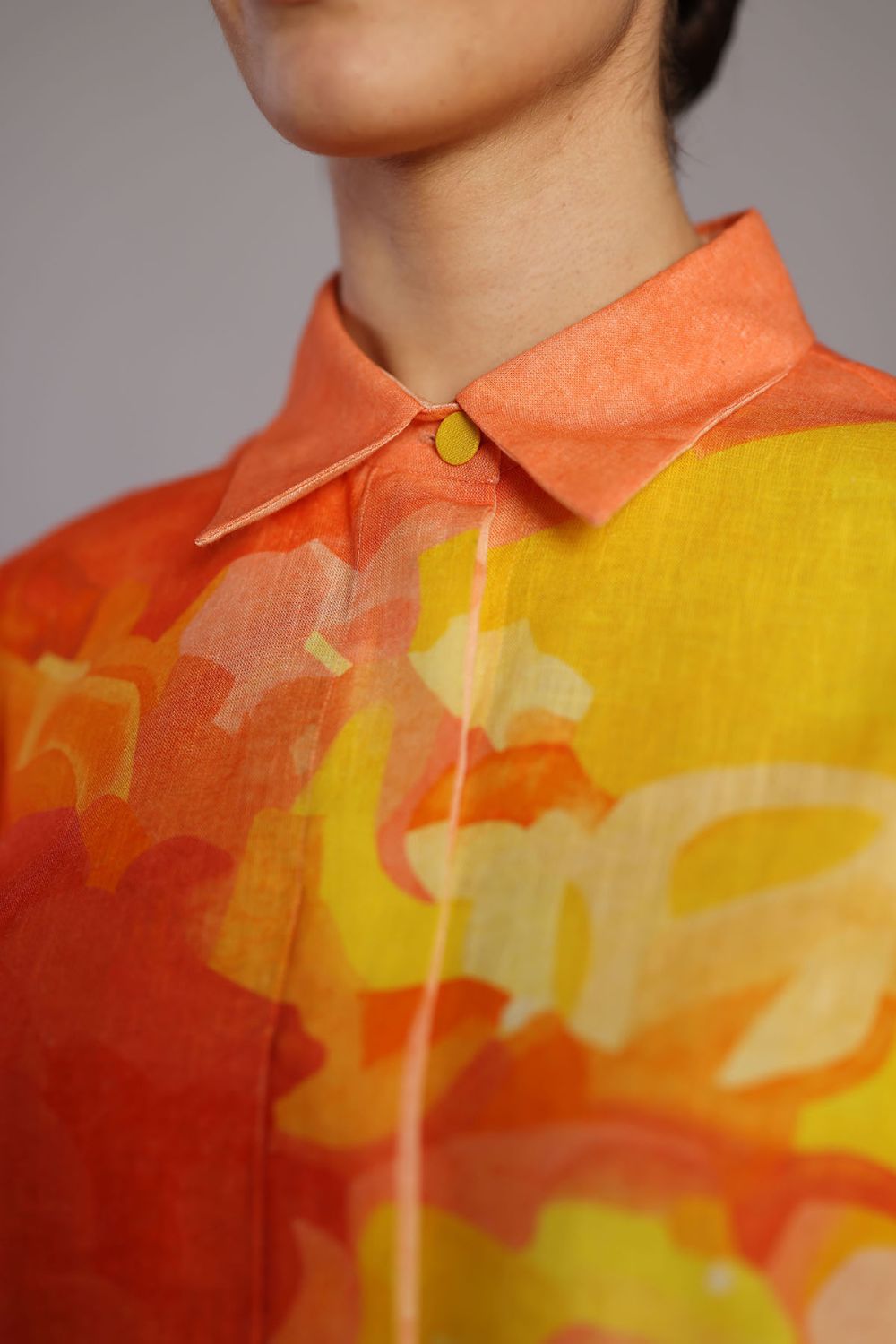 Diffuse bright orange & yellow shorts set