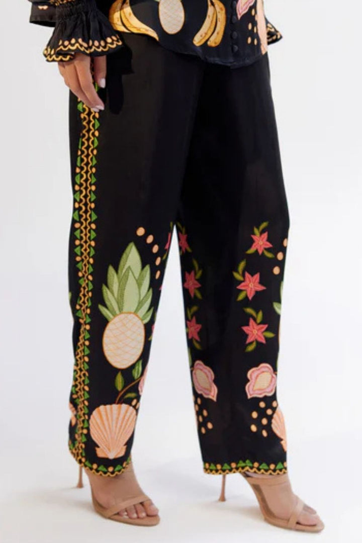 Ilia Pants - Seashell (Black)