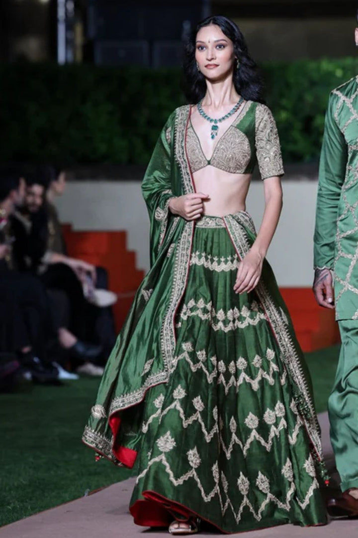 Kaccha Aam Lehenga set