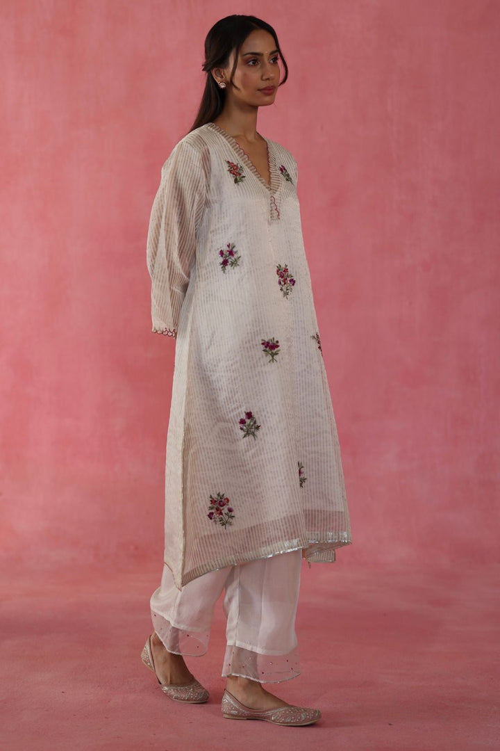 Shakkar Kurta Set