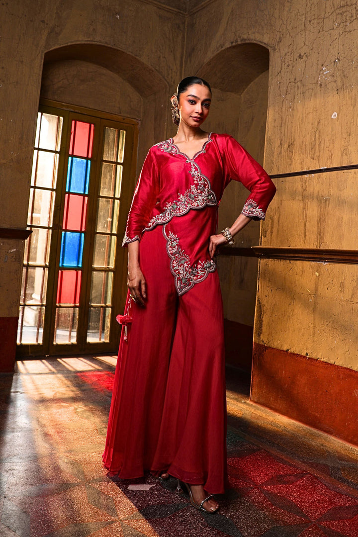 Flame Petal Set in Rani Pink