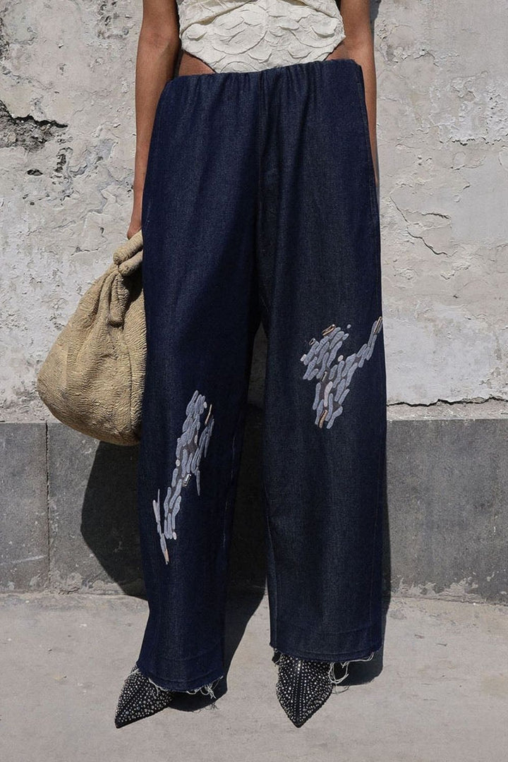 Farshi Chikankaari Pants