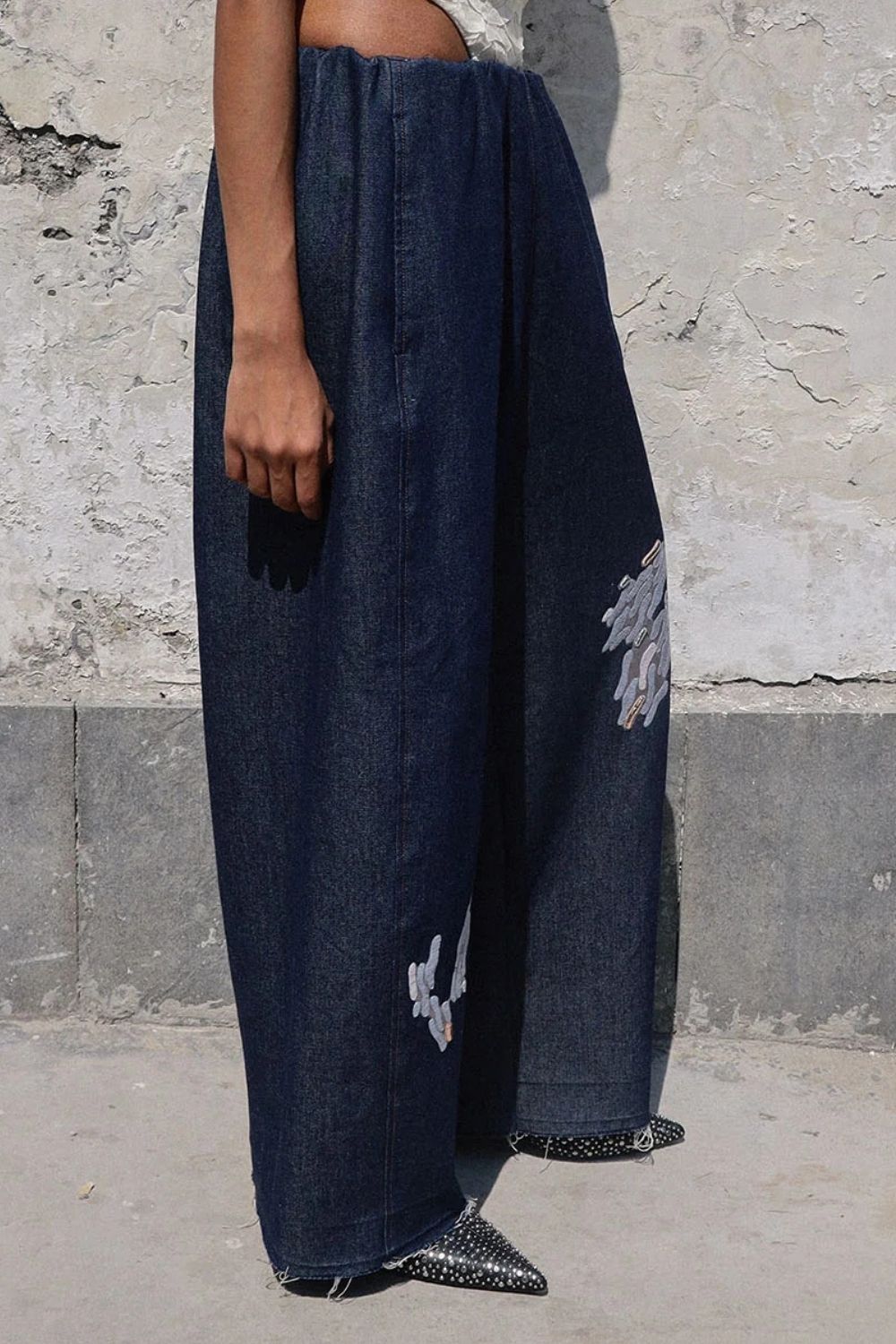 Farshi Chikankaari Pants