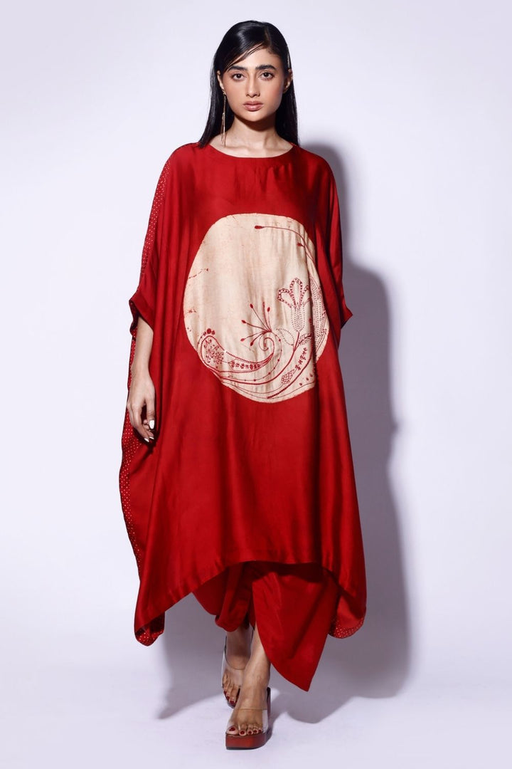 Red Circle Embroidered Kaftan