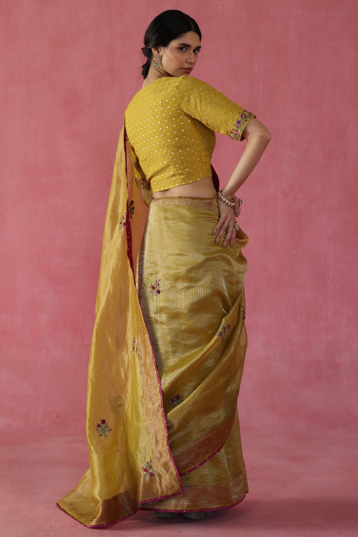 Anjeer Saree