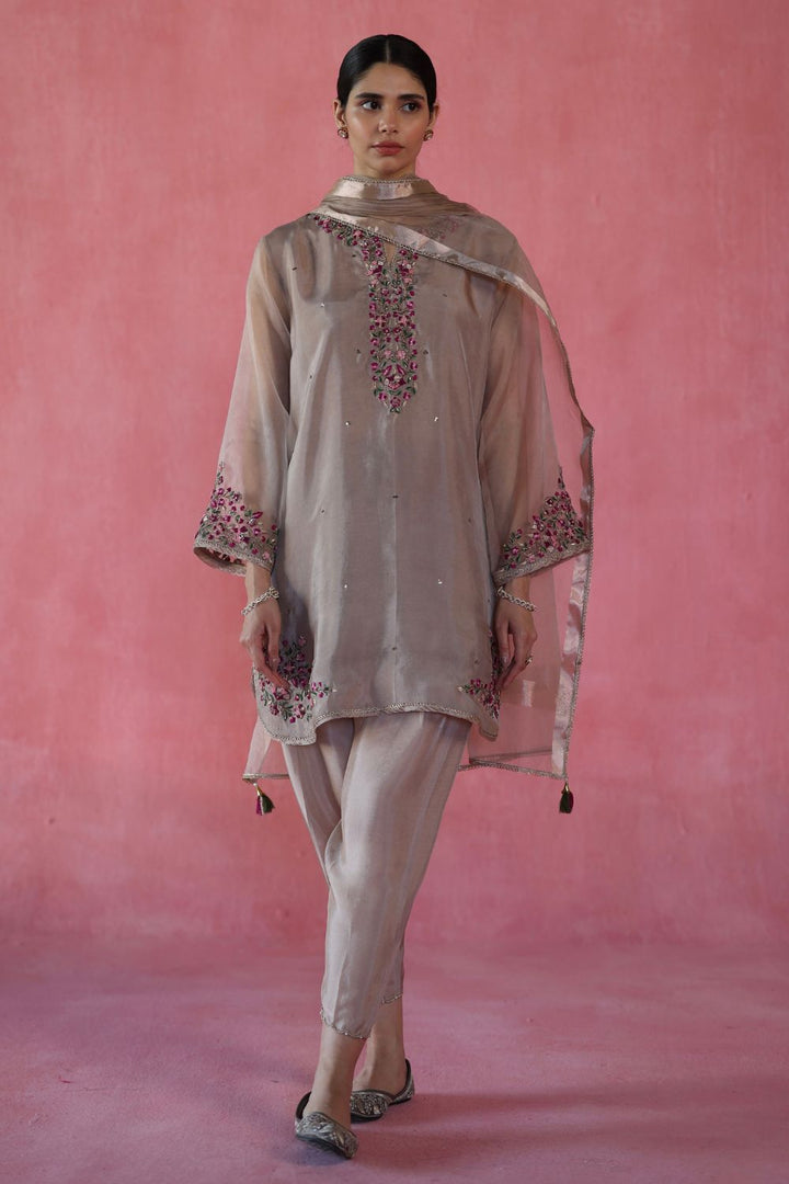 Kewra Kurta Set