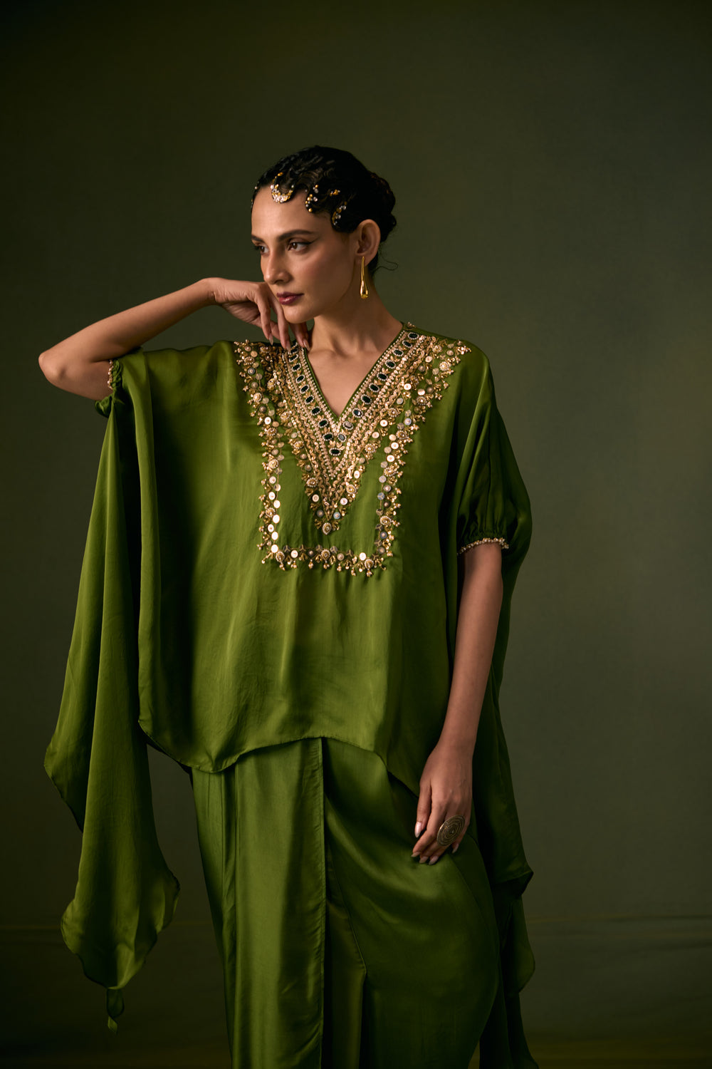 Cove Antifit Asymmetric Top with Pleated Skirt