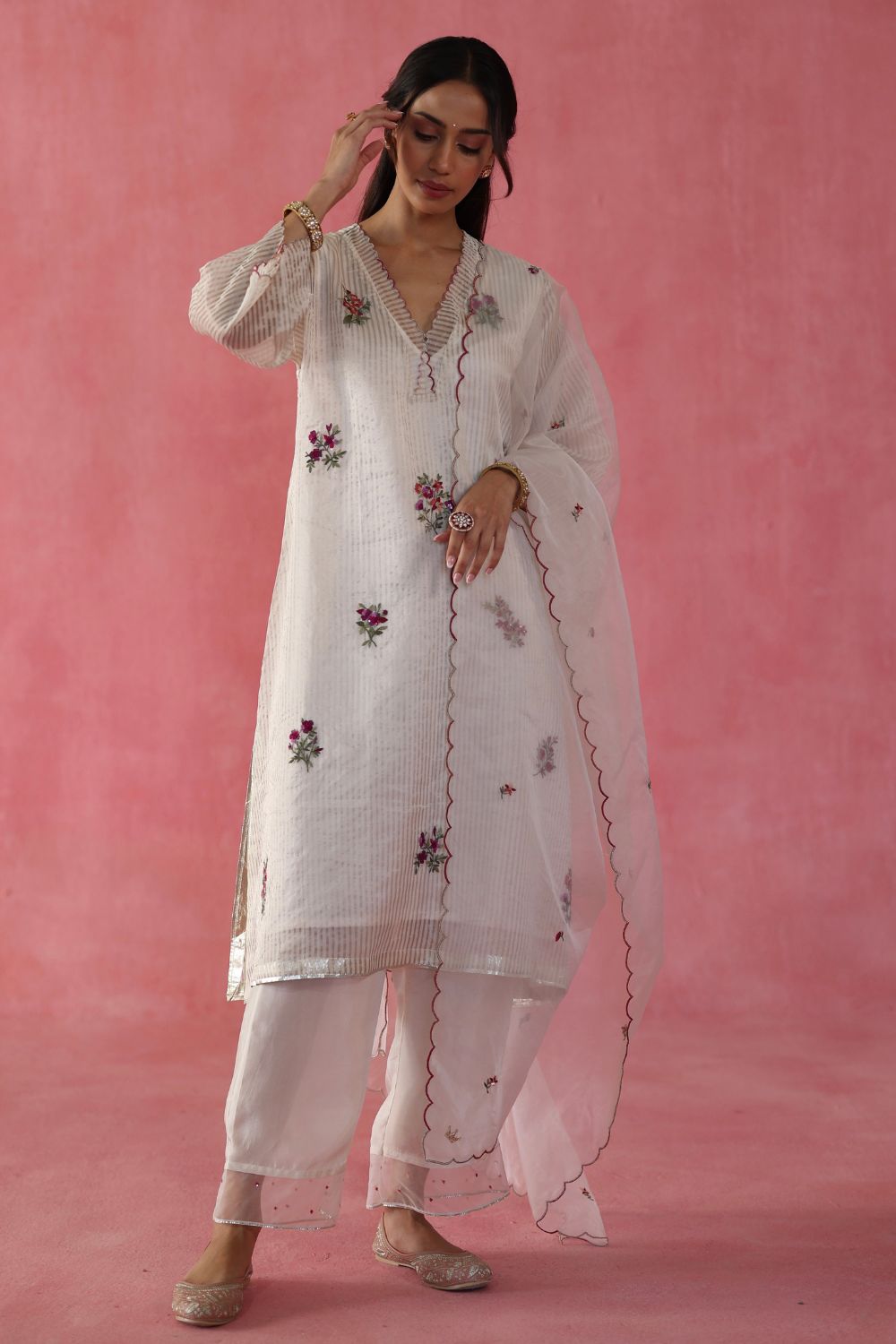 Shakkar Kurta Set