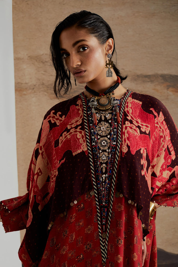 Miraat Tunic