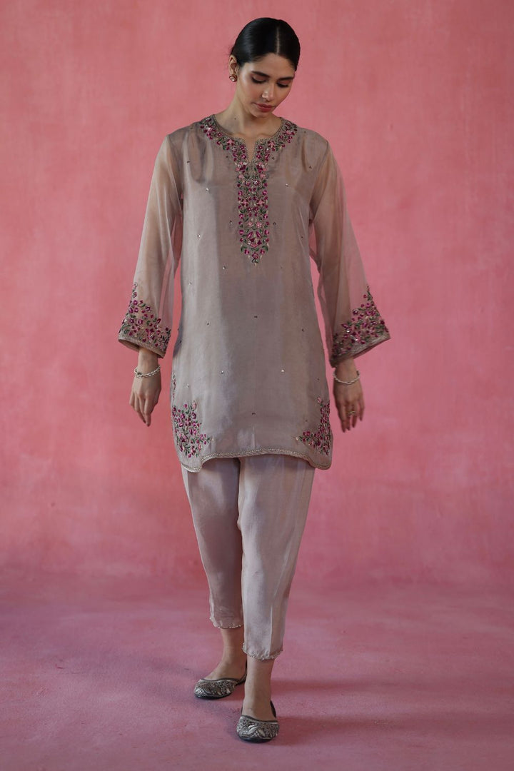 Kewra Kurta Set