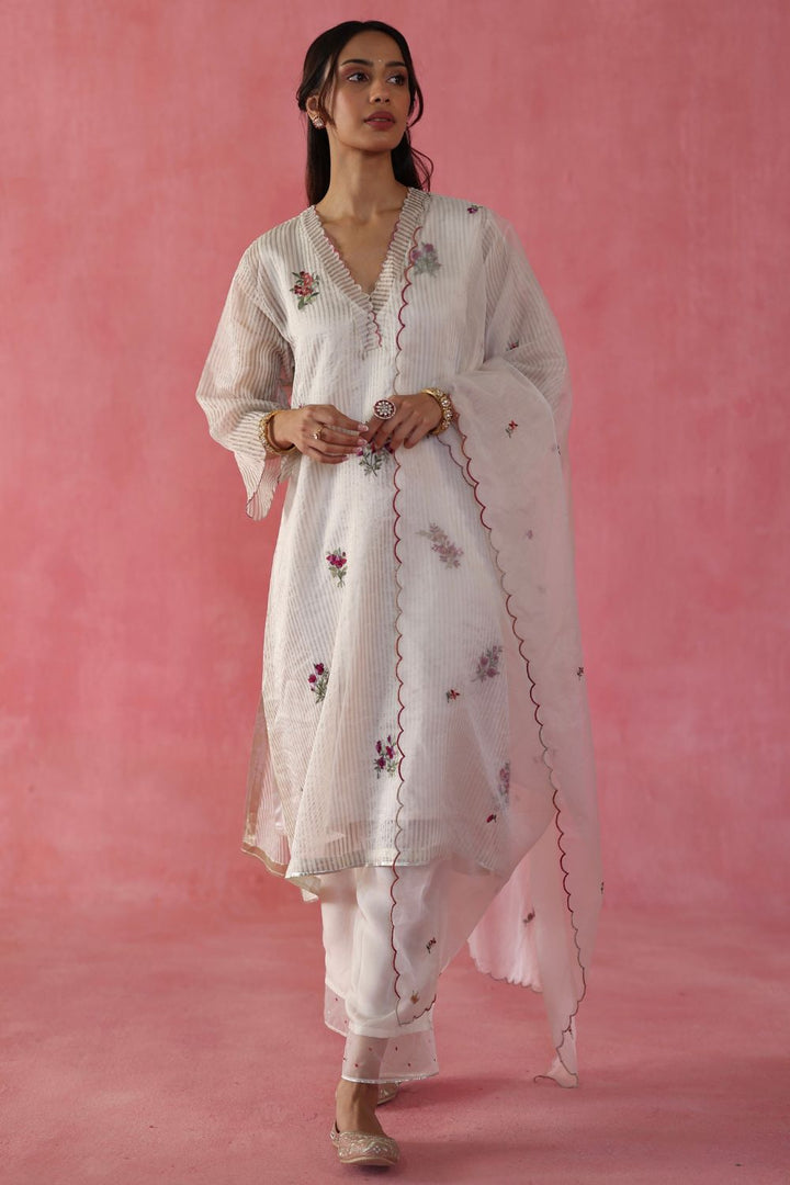 Shakkar Kurta Set