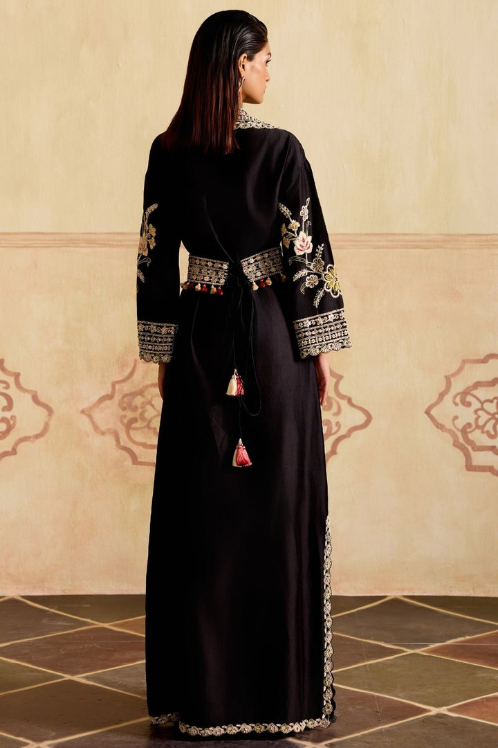 Black contrast embroidered dress kurta with tie-up belt