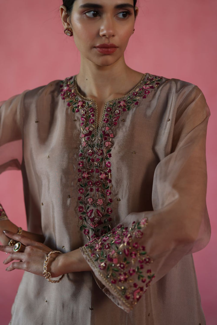 Kewra Kurta Set