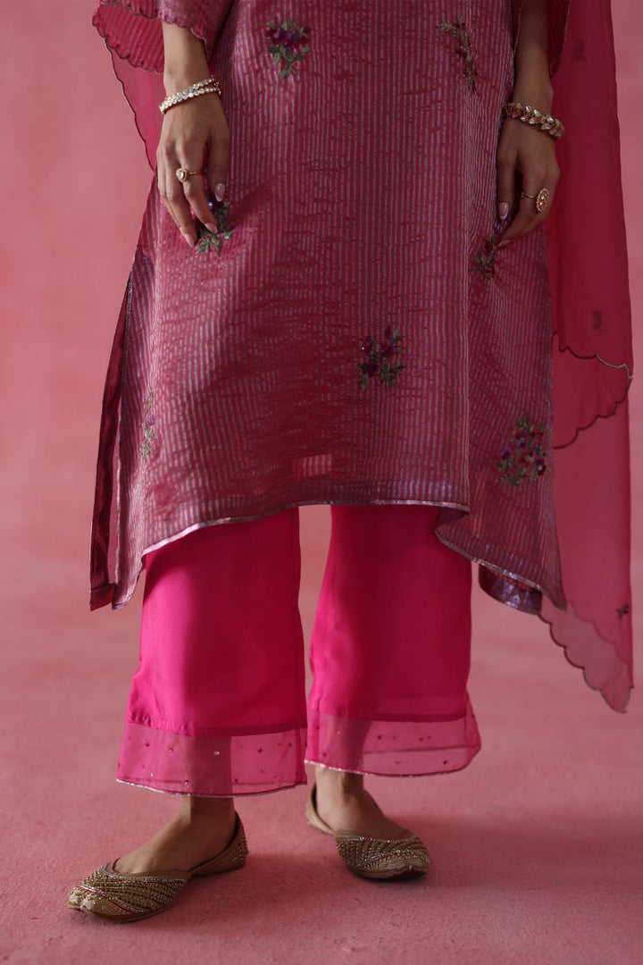 Shakkar Kurta Set