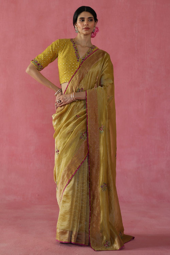 Anjeer Saree