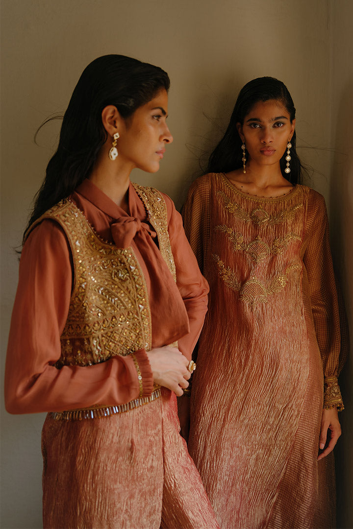 Naina Kurta Pant Set