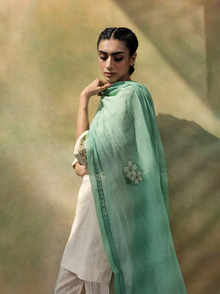 Antonia Dupatta