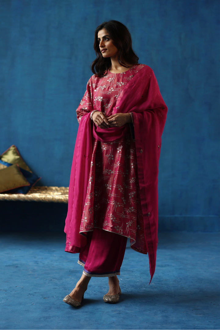 Aam Panna Fuchsia Kurta Set