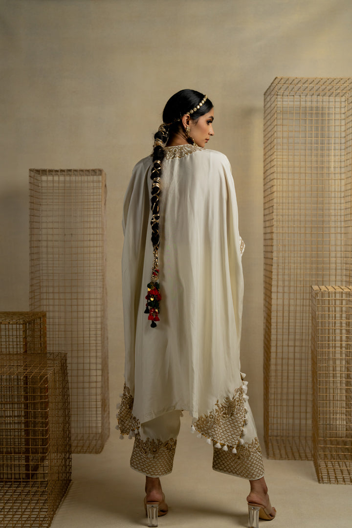 Abil Embroidered Kaftan With Palazzo