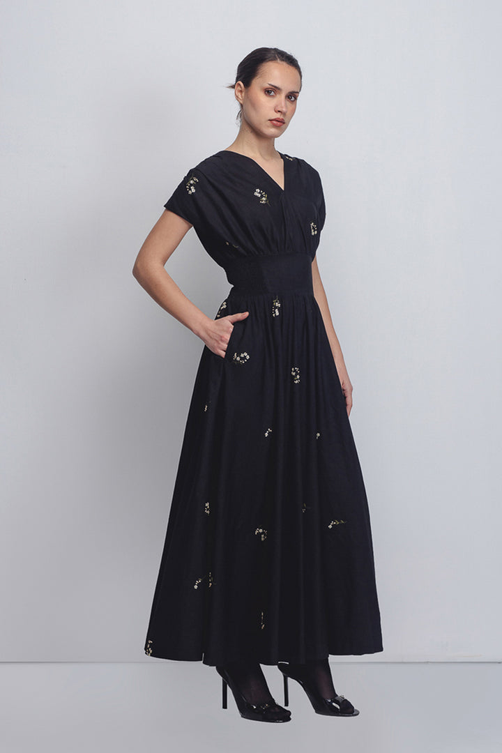 Sae Dress