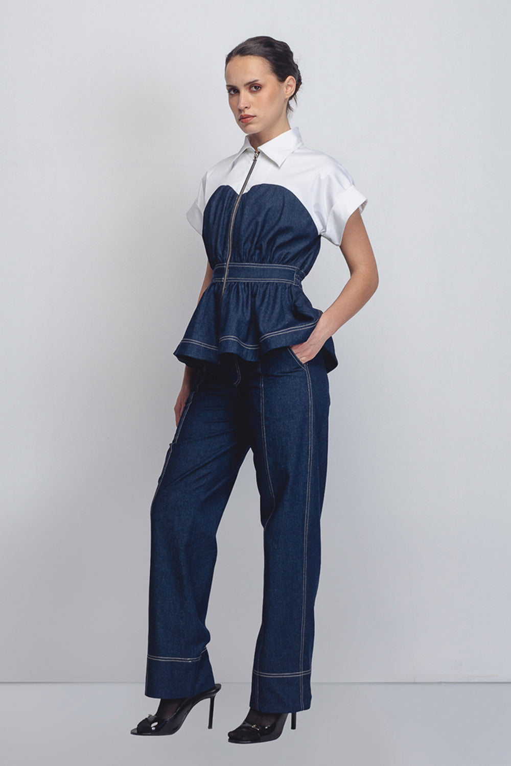 Cup Jeans