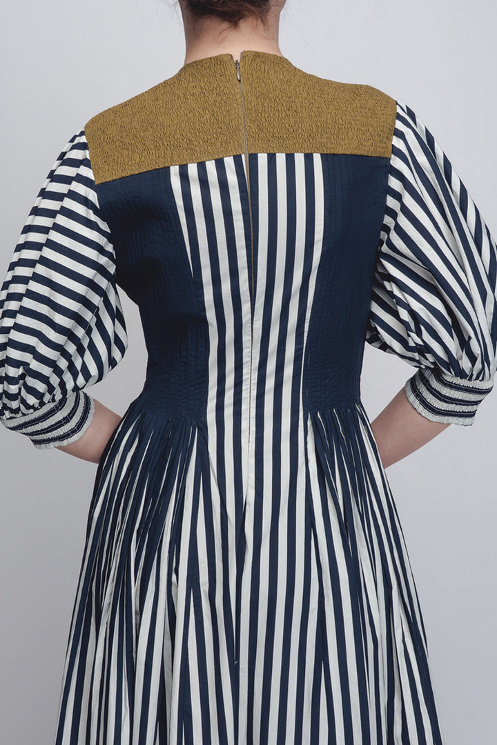 Beri Dress
