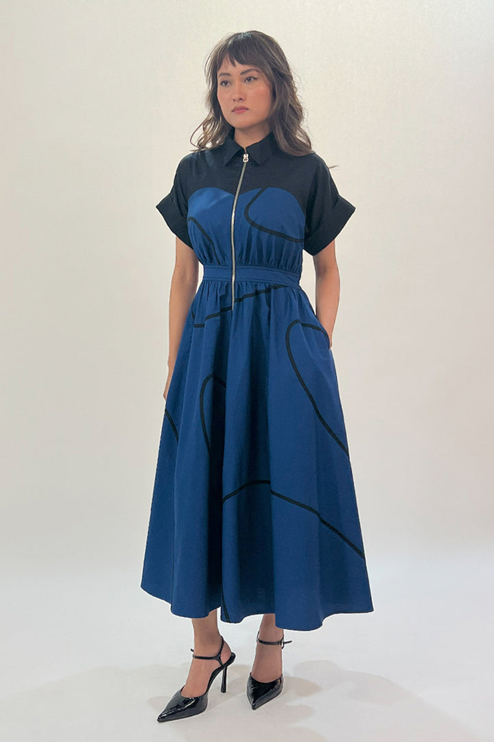 Cup Stem Zip Dress