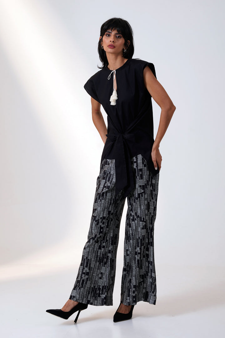 Martina I Bow Clutch Top With Printed Bell Bottoms