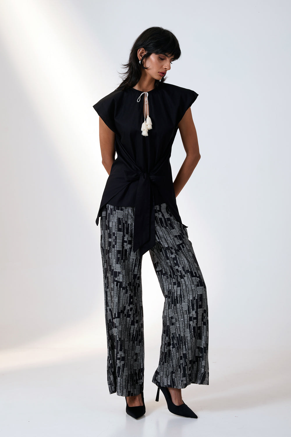 Martina I Bow Clutch Top With Printed Bell Bottoms