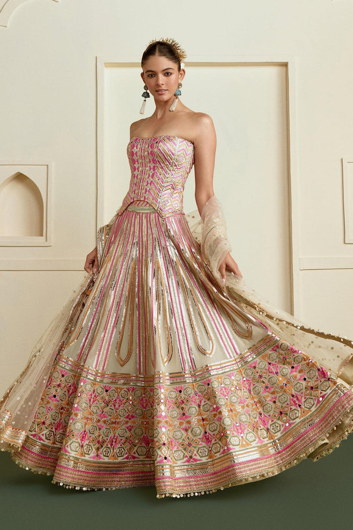 Vaani Kapoor In Ameesha Lehenga Set