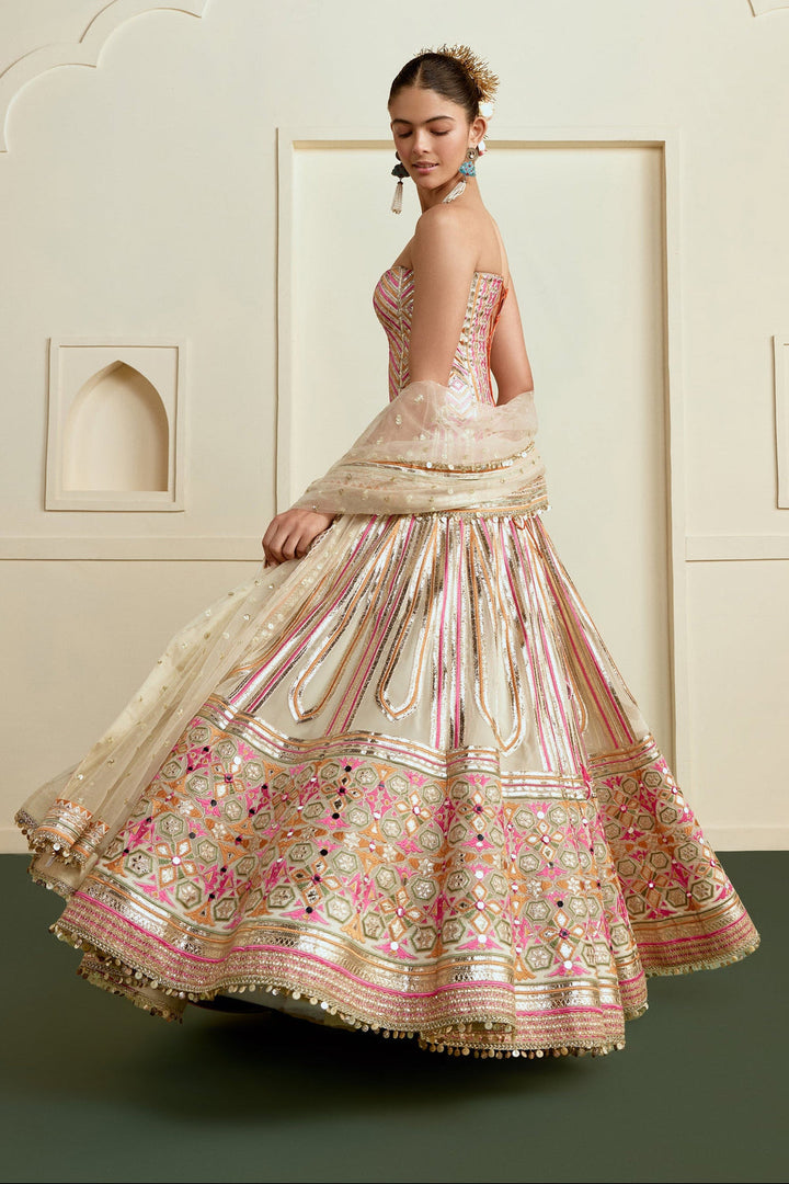 Vaani Kapoor In Ameesha Lehenga Set