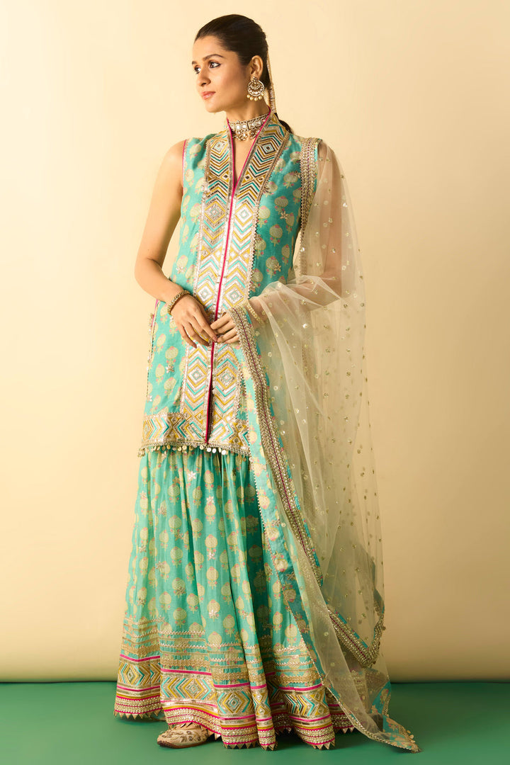 Aarvi Sharara Set