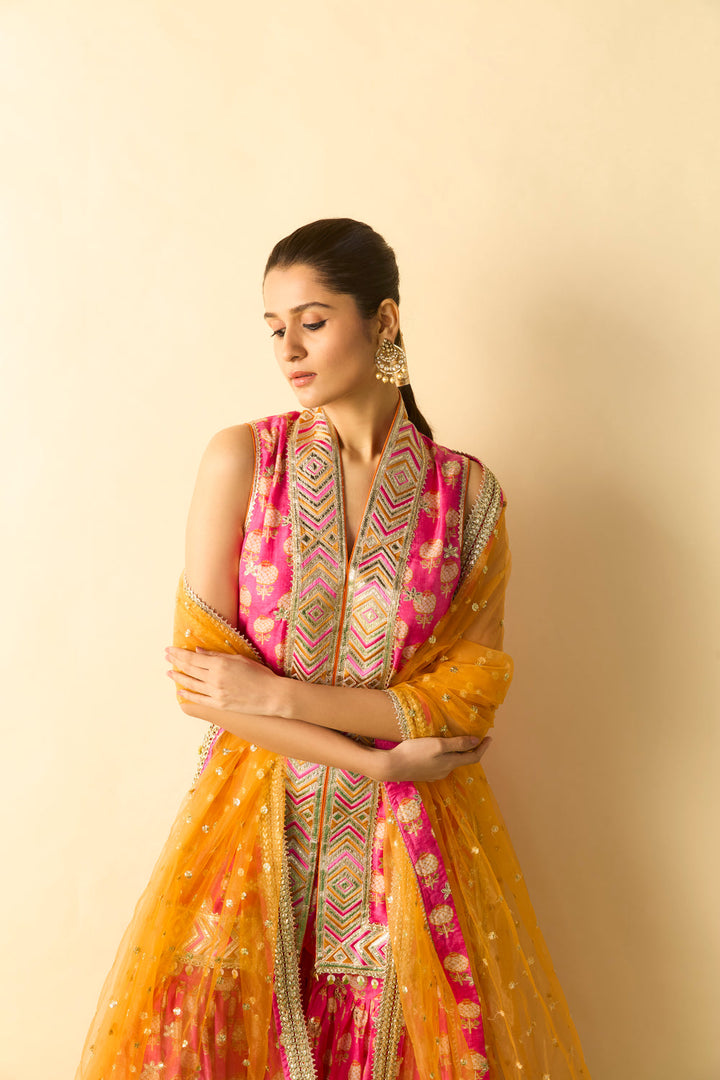 Aarvi Sharara Set