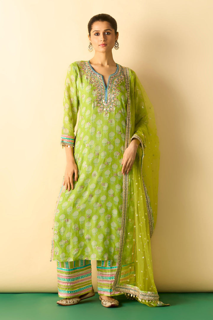 Dwiti Kurta Set