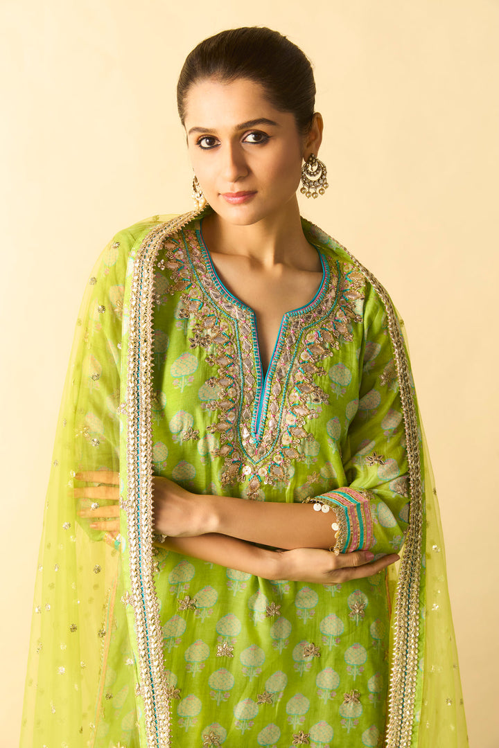 Dwiti Kurta Set