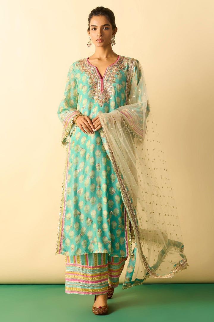 Dwiti Kurta Set